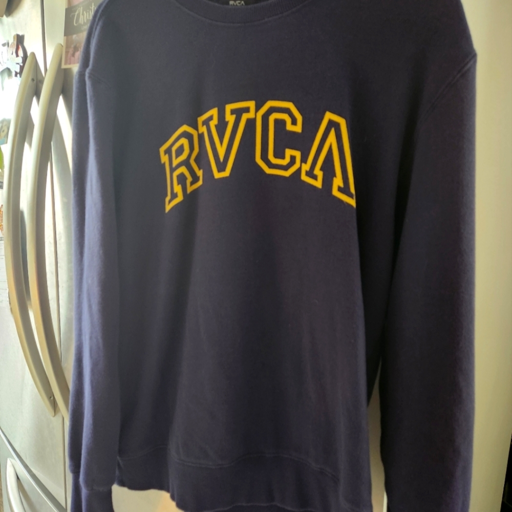 RVCA navy blue crewneck. Mens S fits like a women's medium/large